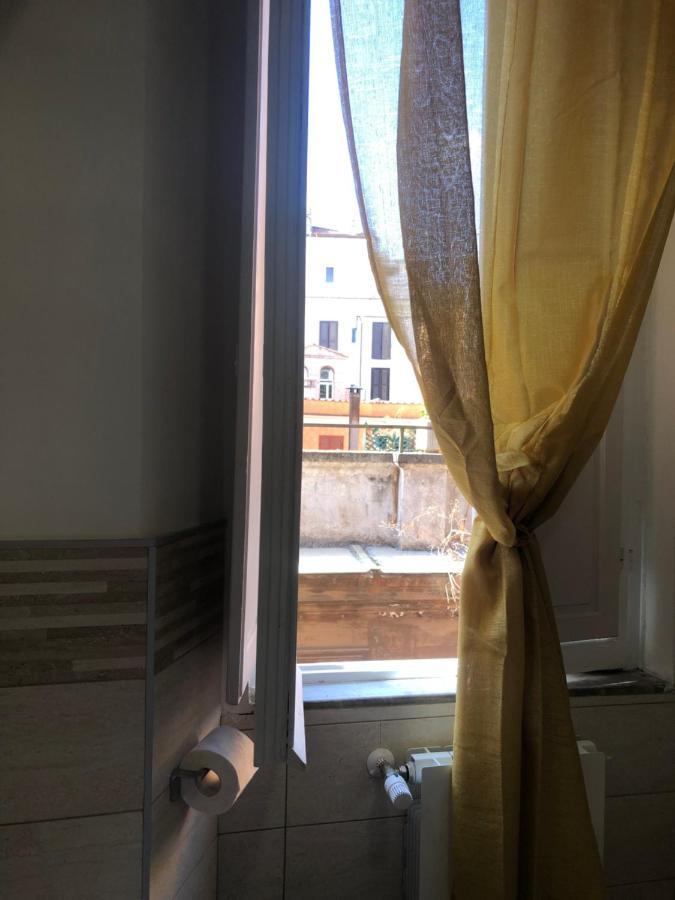 Apartment Domus Incantevole Vicino Colosseo Foro Rome