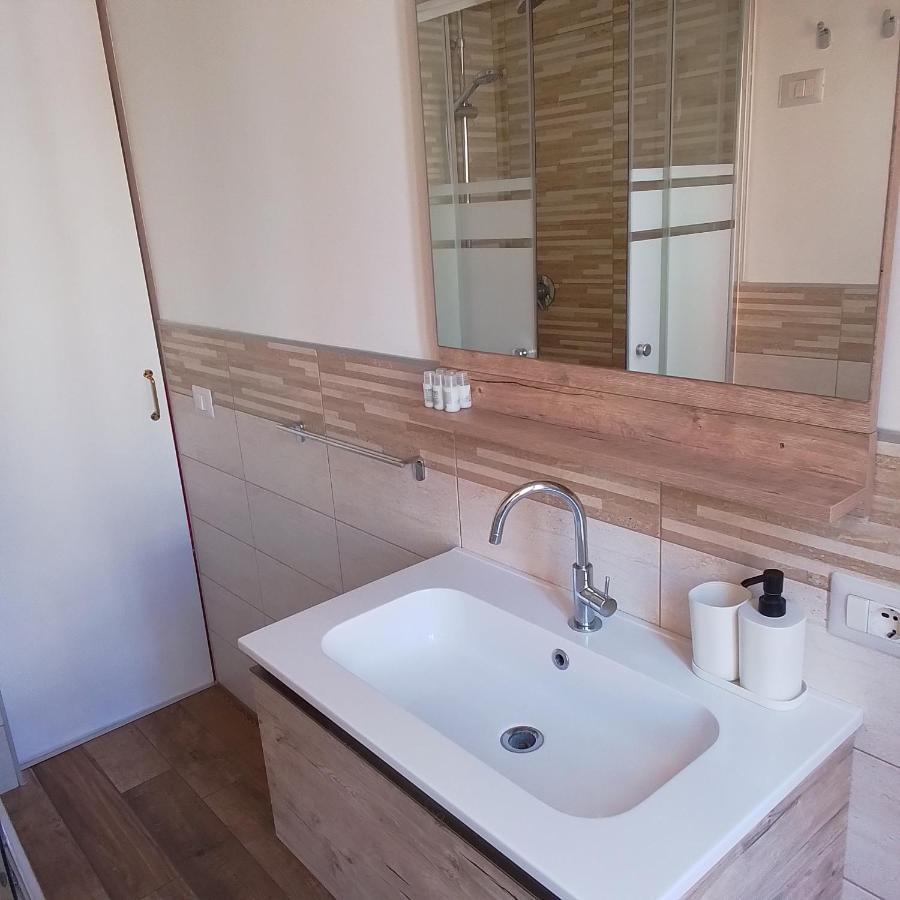 Apartamento Domus Incantevole Vicino Colosseo Foro Roma